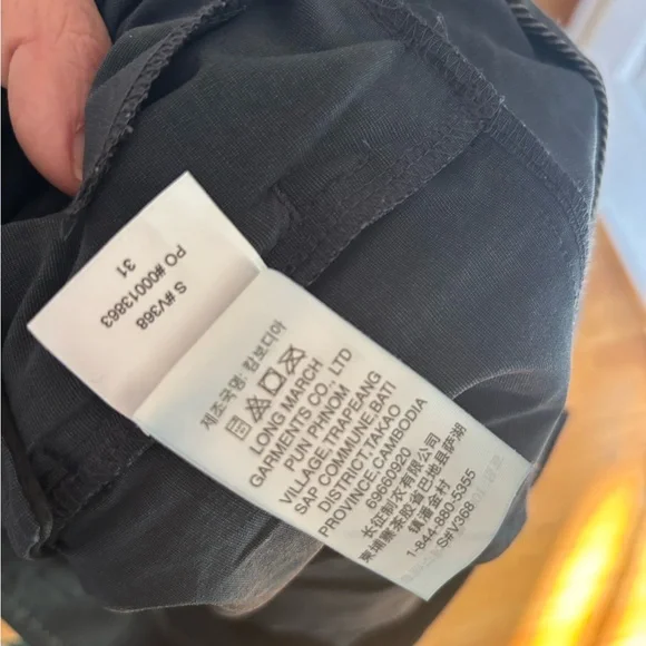 Vuori Men’s shorts - Picture 4 of 6